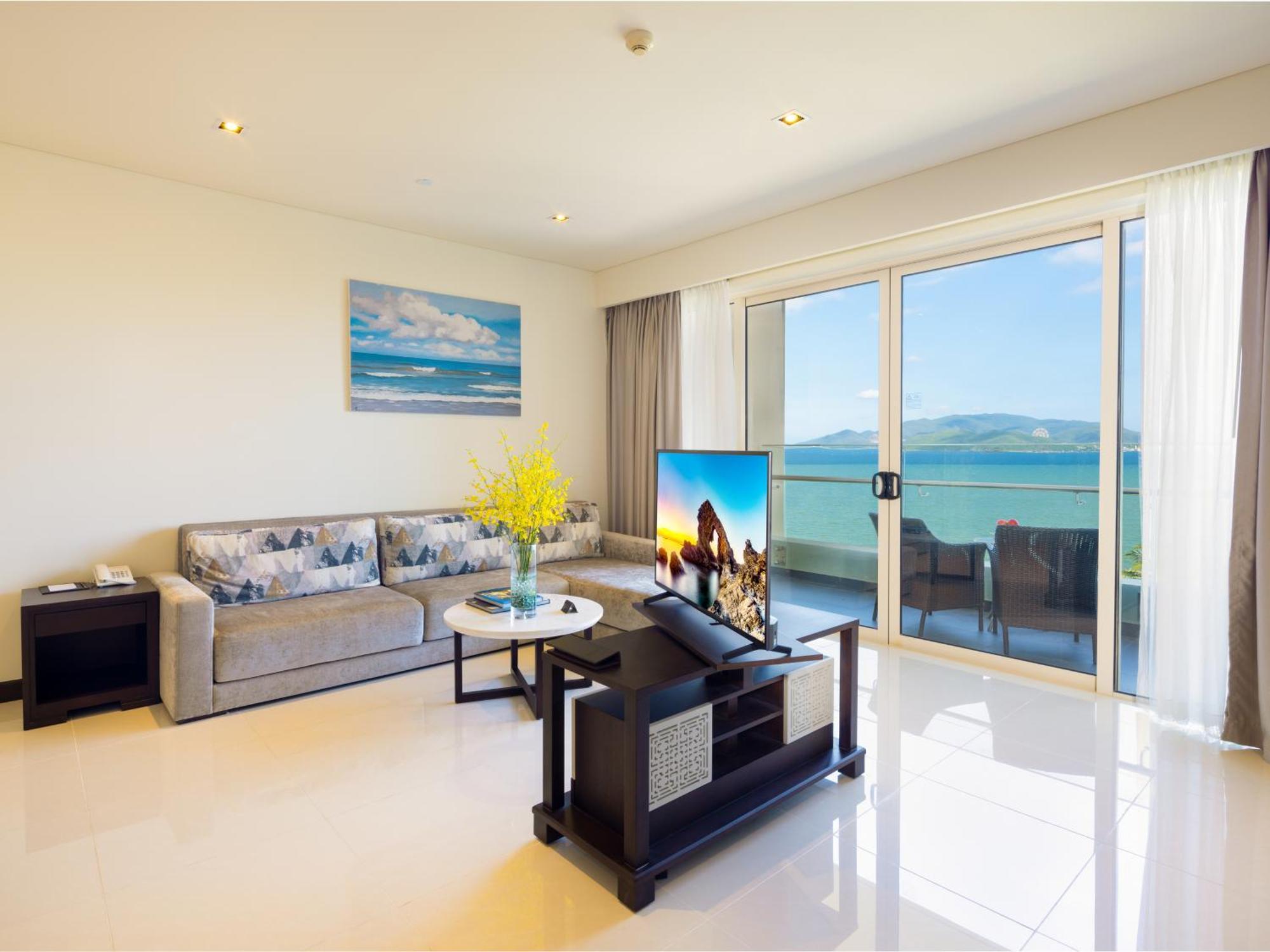The Costa Nha Trang Residences Esterno foto