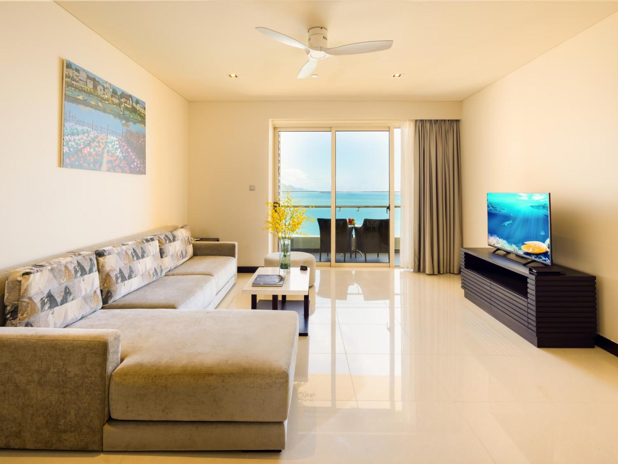 The Costa Nha Trang Residences Esterno foto